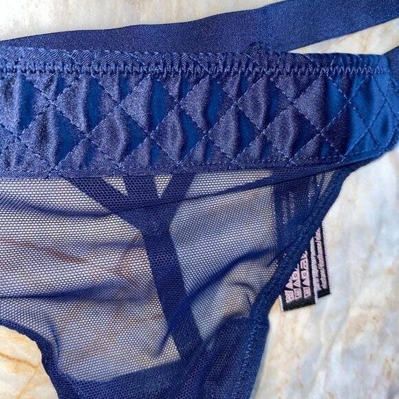 V-String Very Sexy Thong Panty Lace Mesh Quilted S - Picture 2 of 4